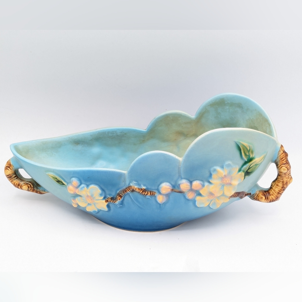 Roseville Apple Blossom Ovoid Shape Blue Bowl, Shape 329-10